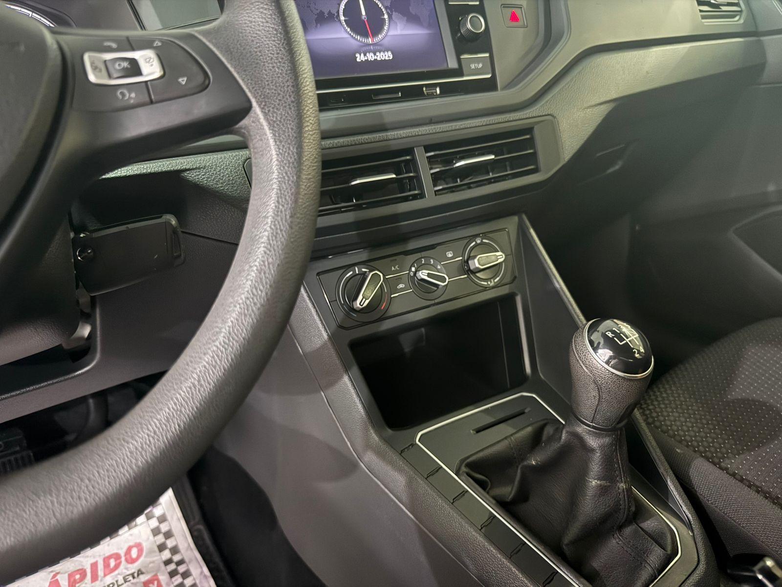 VOLKSWAGEN Polo Hatch - Miniatura
