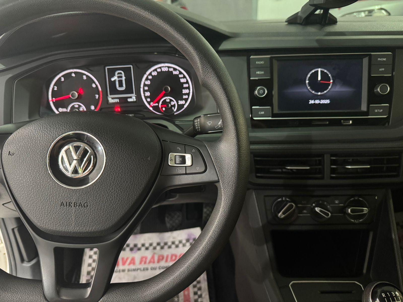 VOLKSWAGEN Polo Hatch - Miniatura