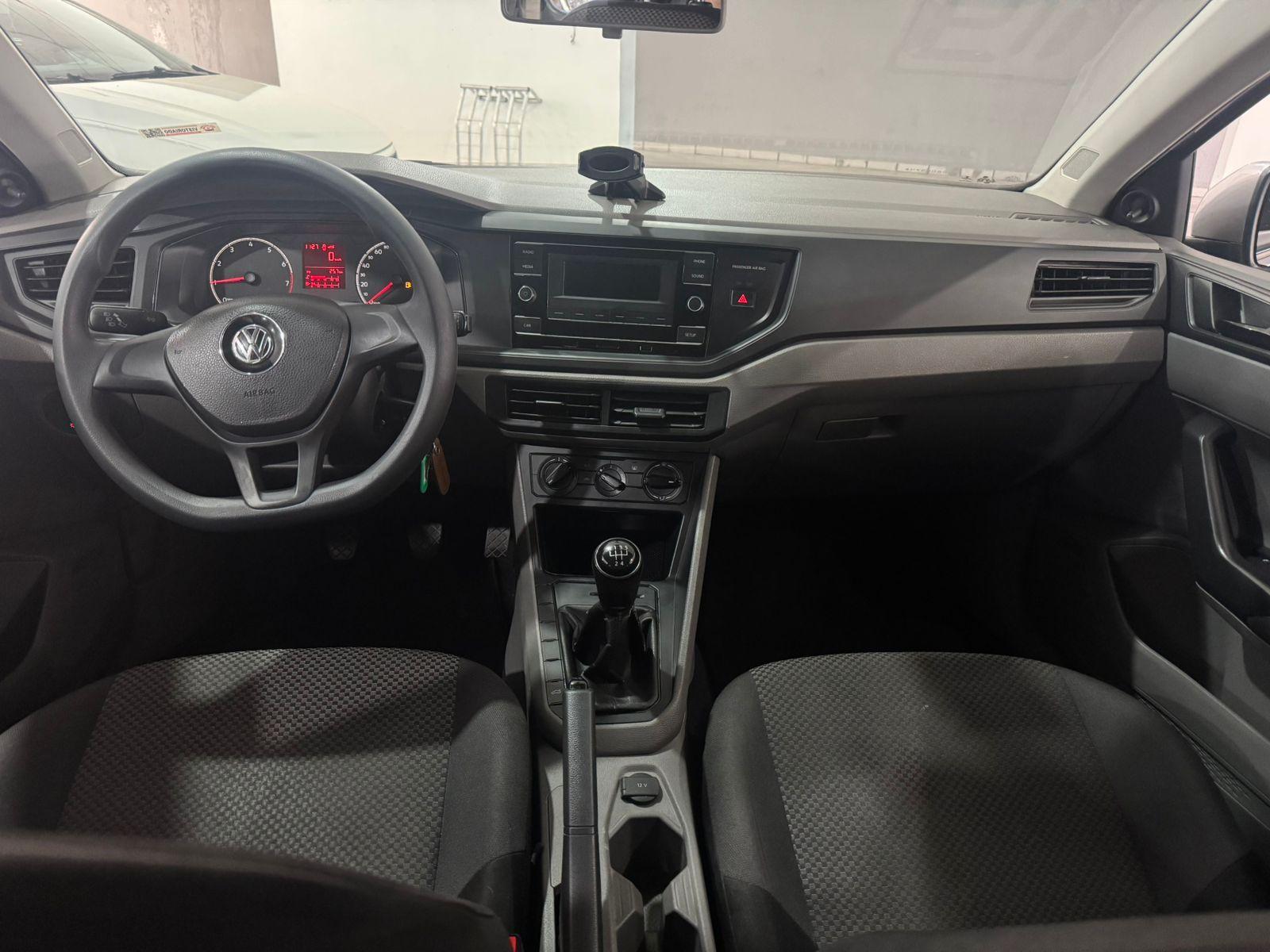 VOLKSWAGEN Polo Hatch - Foto