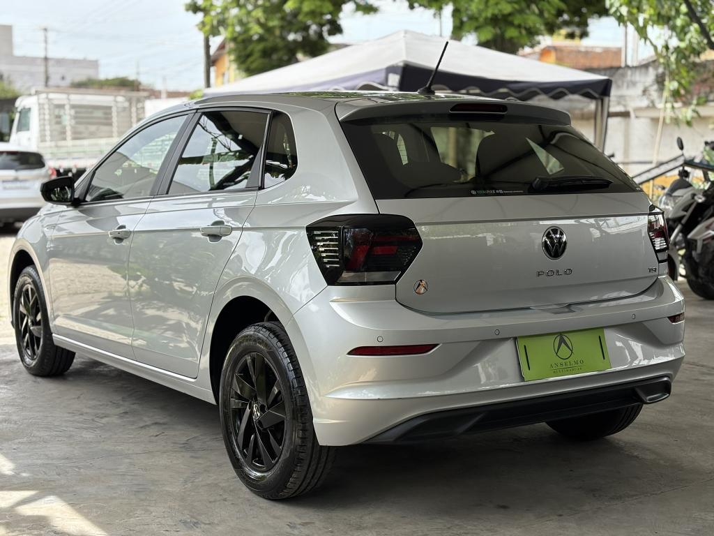 VOLKSWAGEN Polo Hatch - Foto