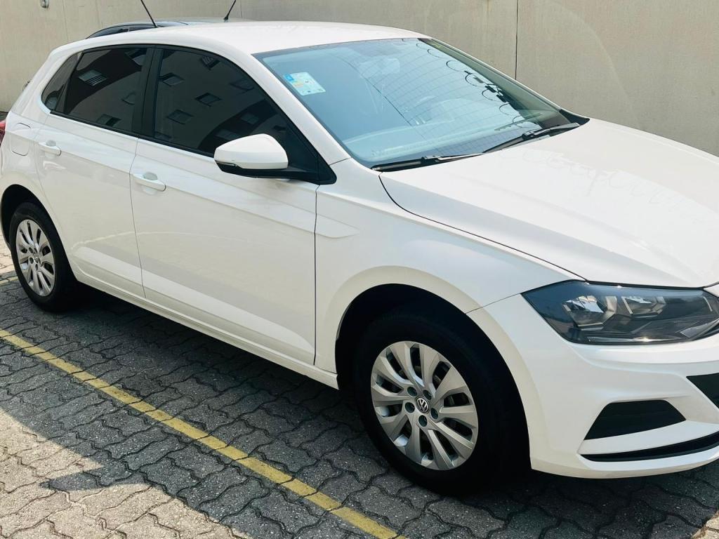 VOLKSWAGEN Polo Hatch - Foto