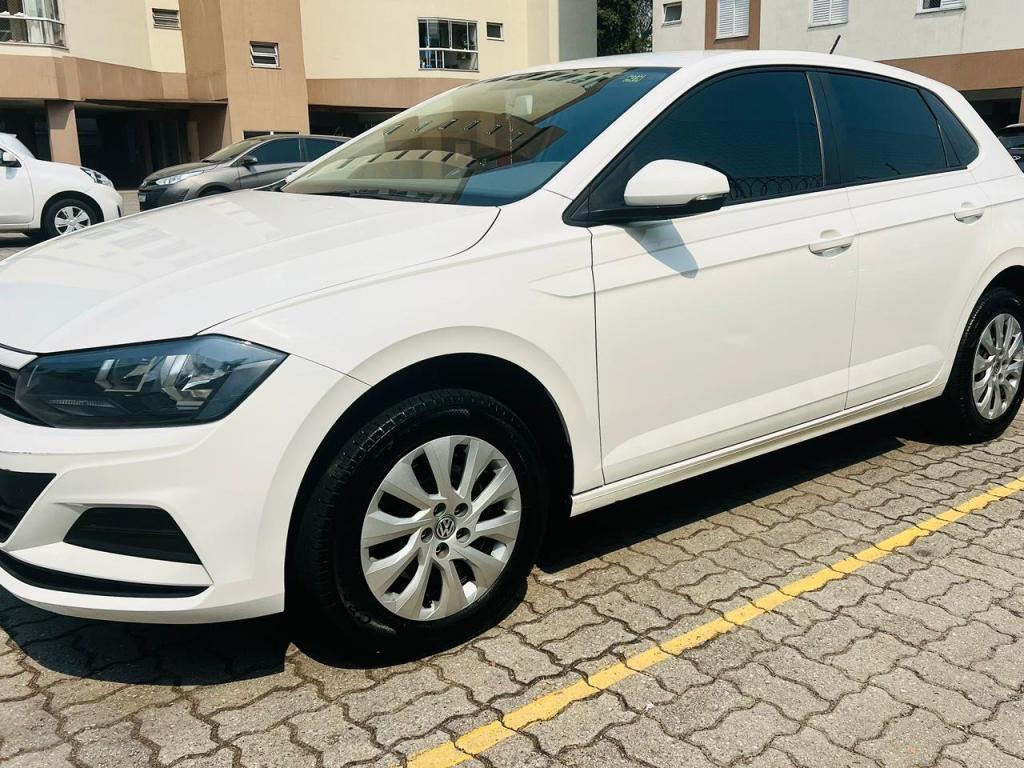 VOLKSWAGEN Polo Hatch - Foto