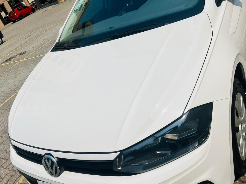 VOLKSWAGEN Polo Hatch - Foto