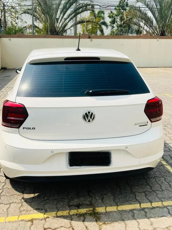 VOLKSWAGEN Polo Hatch - Foto
