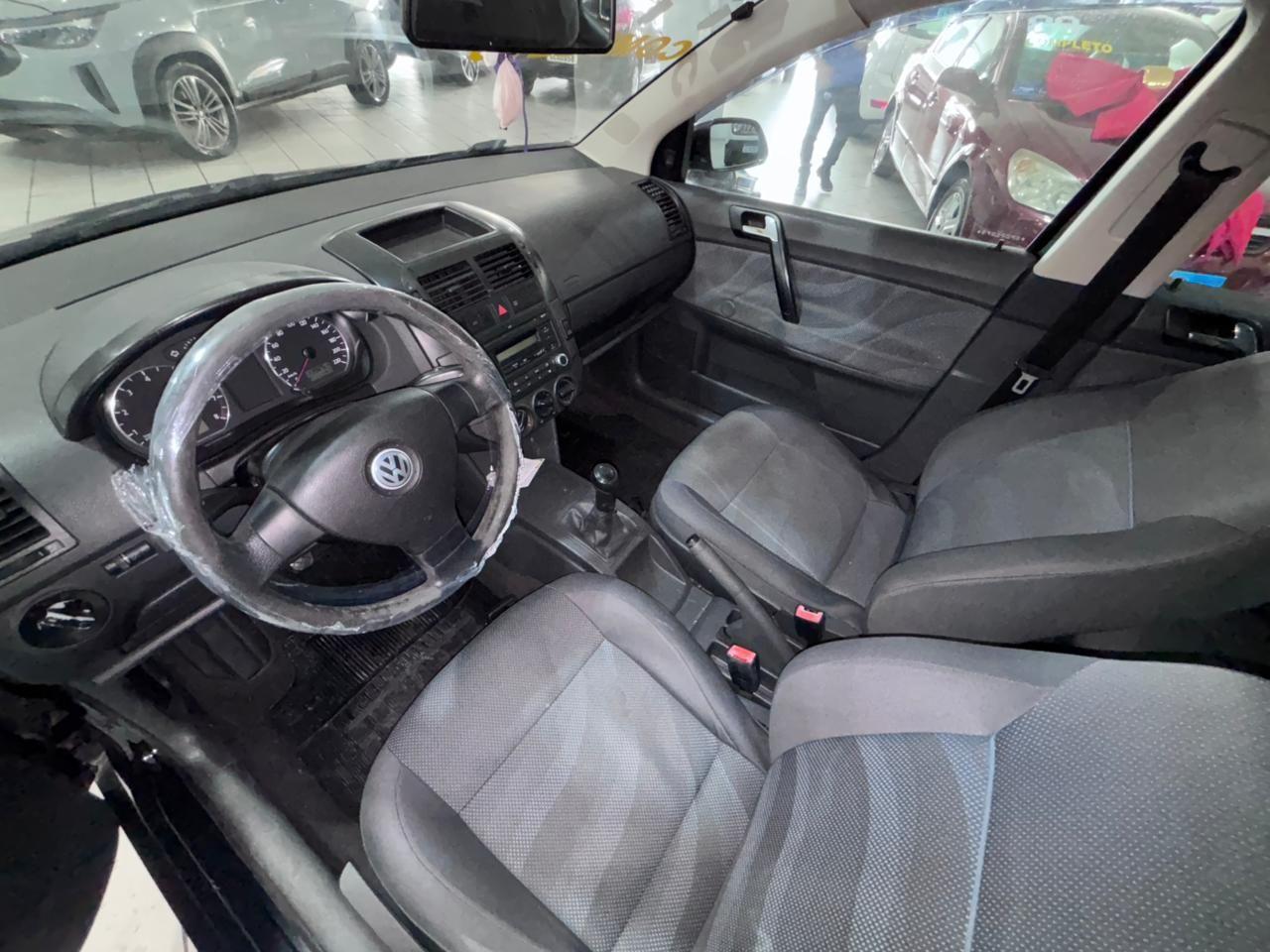 VOLKSWAGEN Polo Hatch - Foto