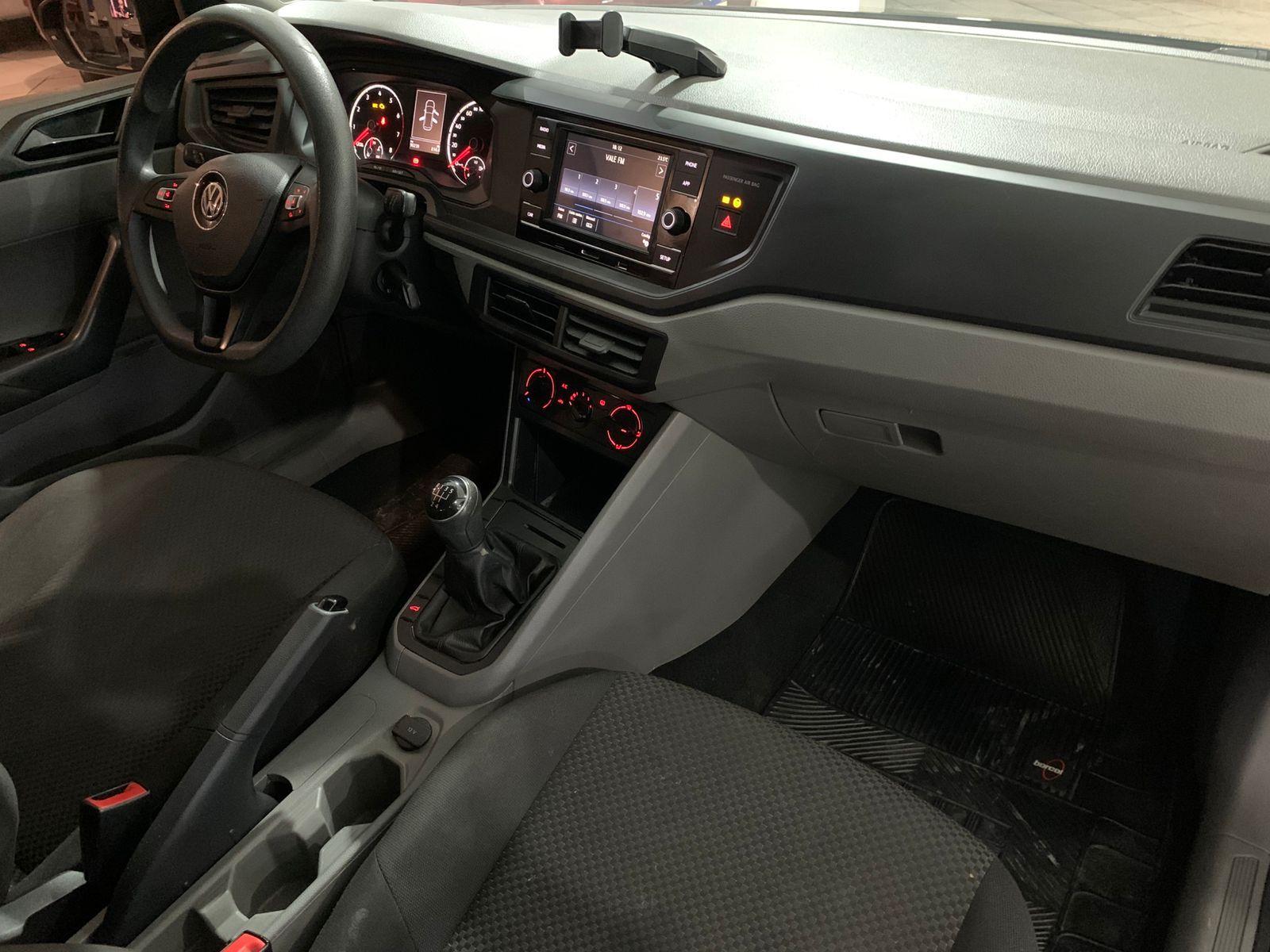 VOLKSWAGEN Polo Hatch - Foto