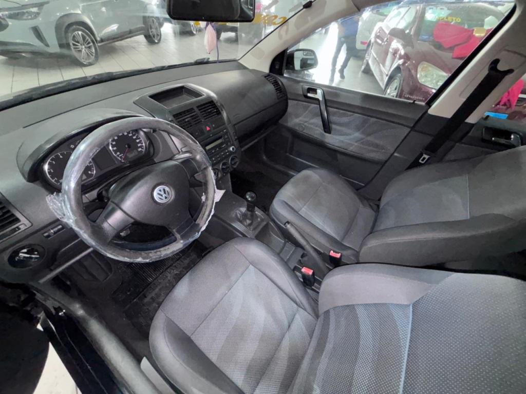 VOLKSWAGEN Polo Hatch - Foto