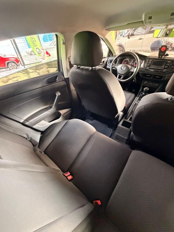 VOLKSWAGEN Polo Hatch - Foto