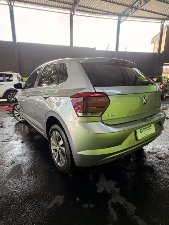 VOLKSWAGEN Polo Hatch - Foto