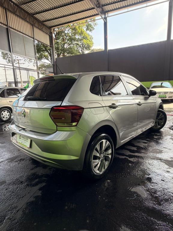 VOLKSWAGEN Polo Hatch - Foto