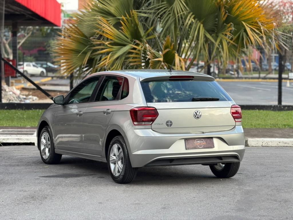 VOLKSWAGEN Polo Hatch - Foto