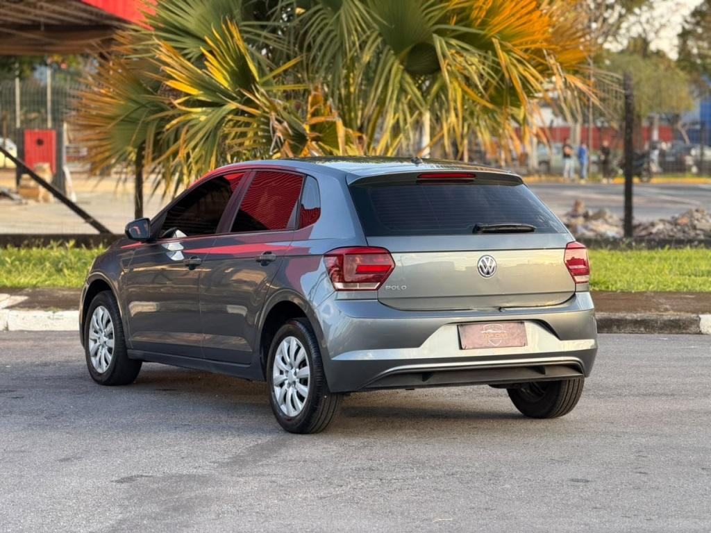 VOLKSWAGEN Polo Hatch - Foto