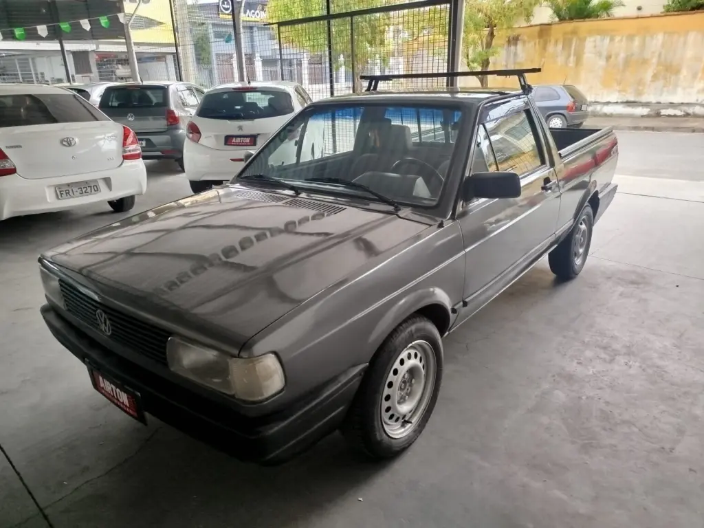 VOLKSWAGEN Saveiro - Foto