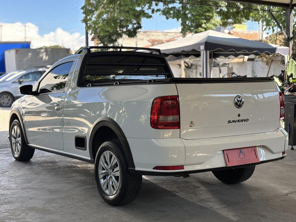 VOLKSWAGEN Saveiro - Foto