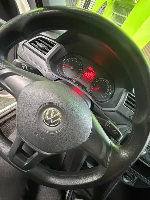 VOLKSWAGEN Saveiro - Foto