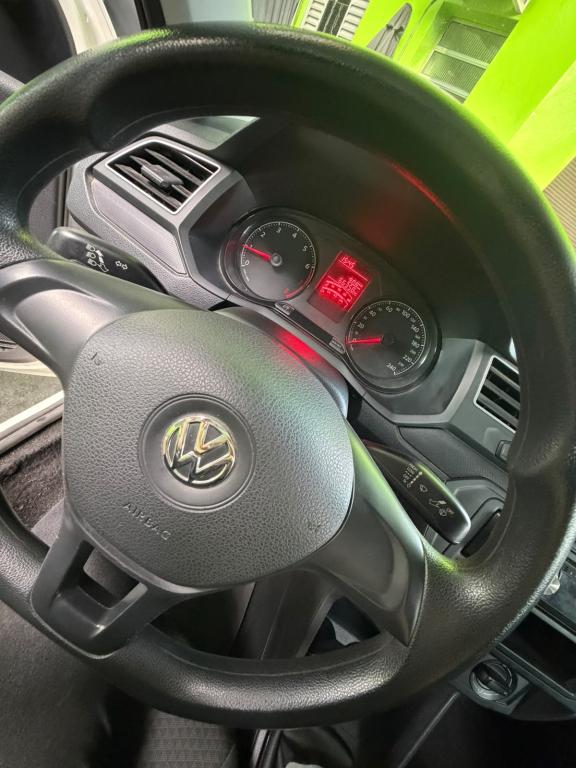 VOLKSWAGEN Saveiro - Foto