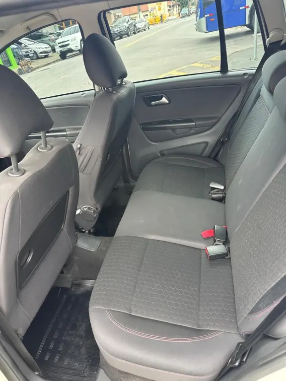 VOLKSWAGEN Space Cross - Foto