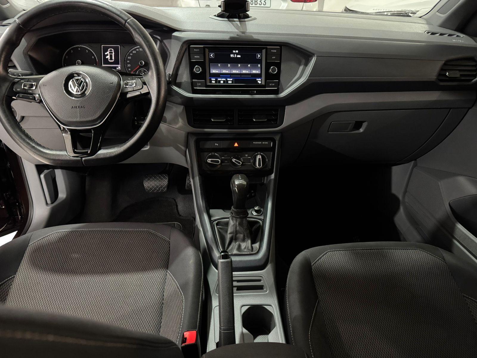 VOLKSWAGEN T-Cross - Foto