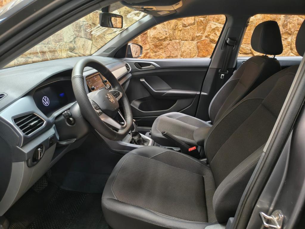 VOLKSWAGEN T-Cross - Foto