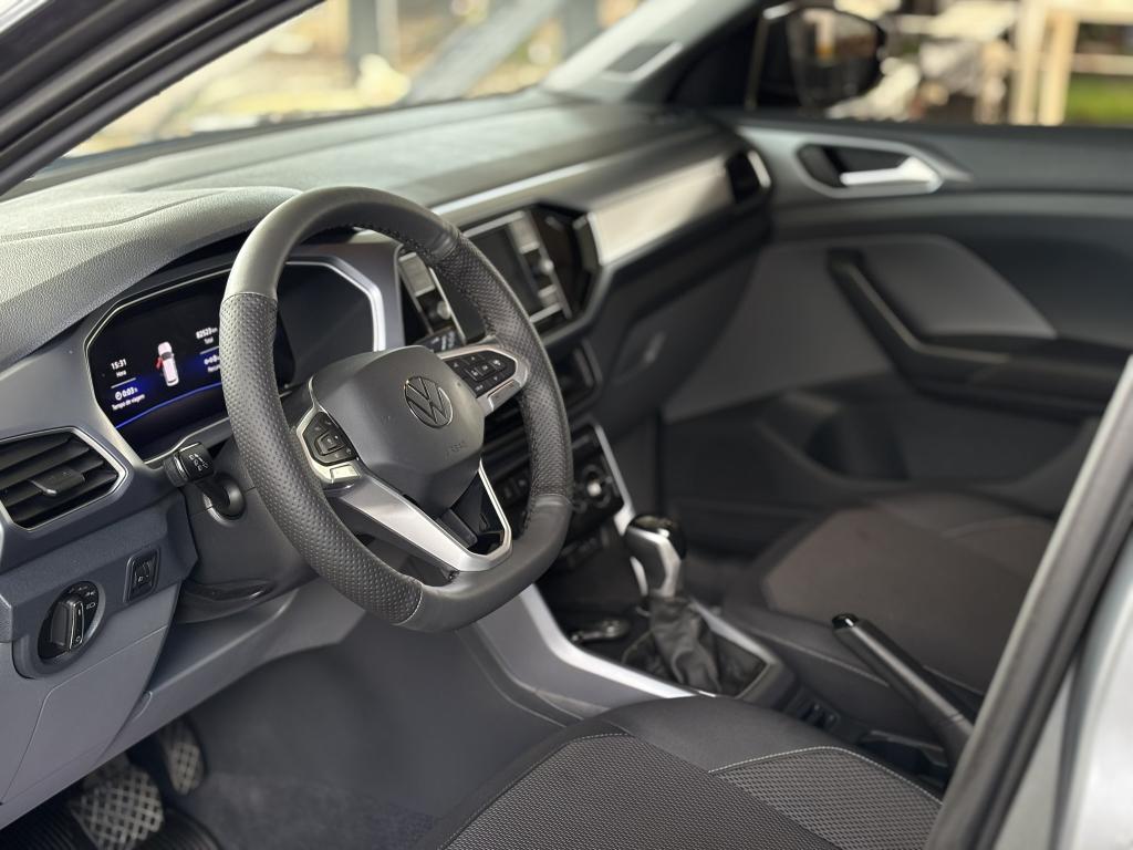 VOLKSWAGEN T-Cross - Foto