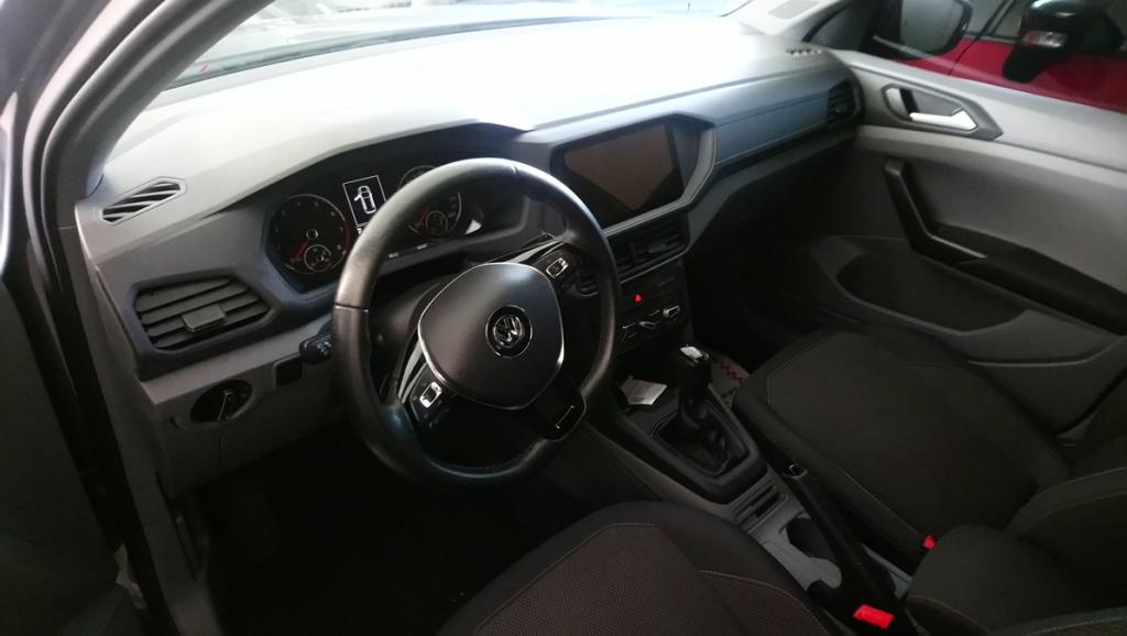 VOLKSWAGEN T-Cross - Foto