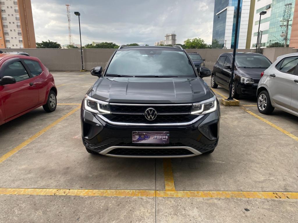 VOLKSWAGEN Taos