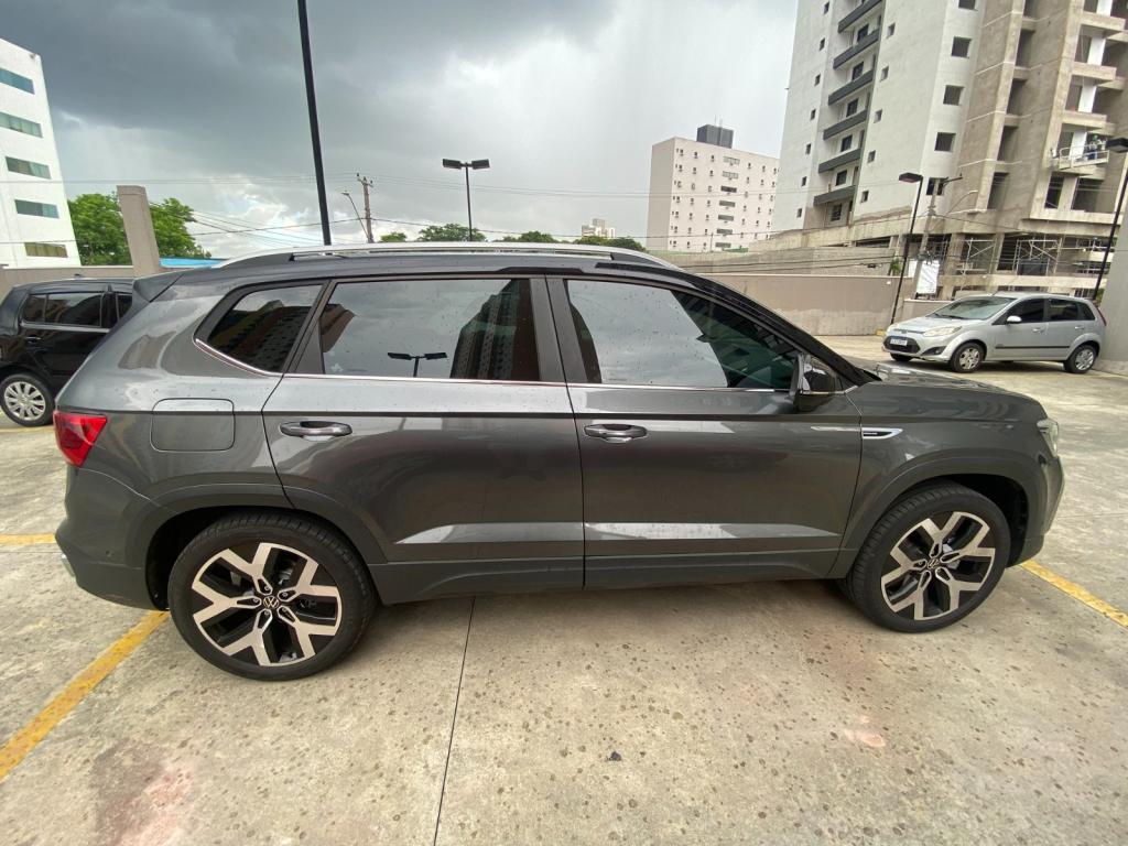 VOLKSWAGEN Taos - Foto