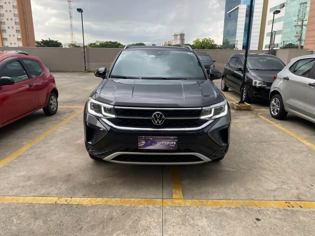 VOLKSWAGEN Taos
