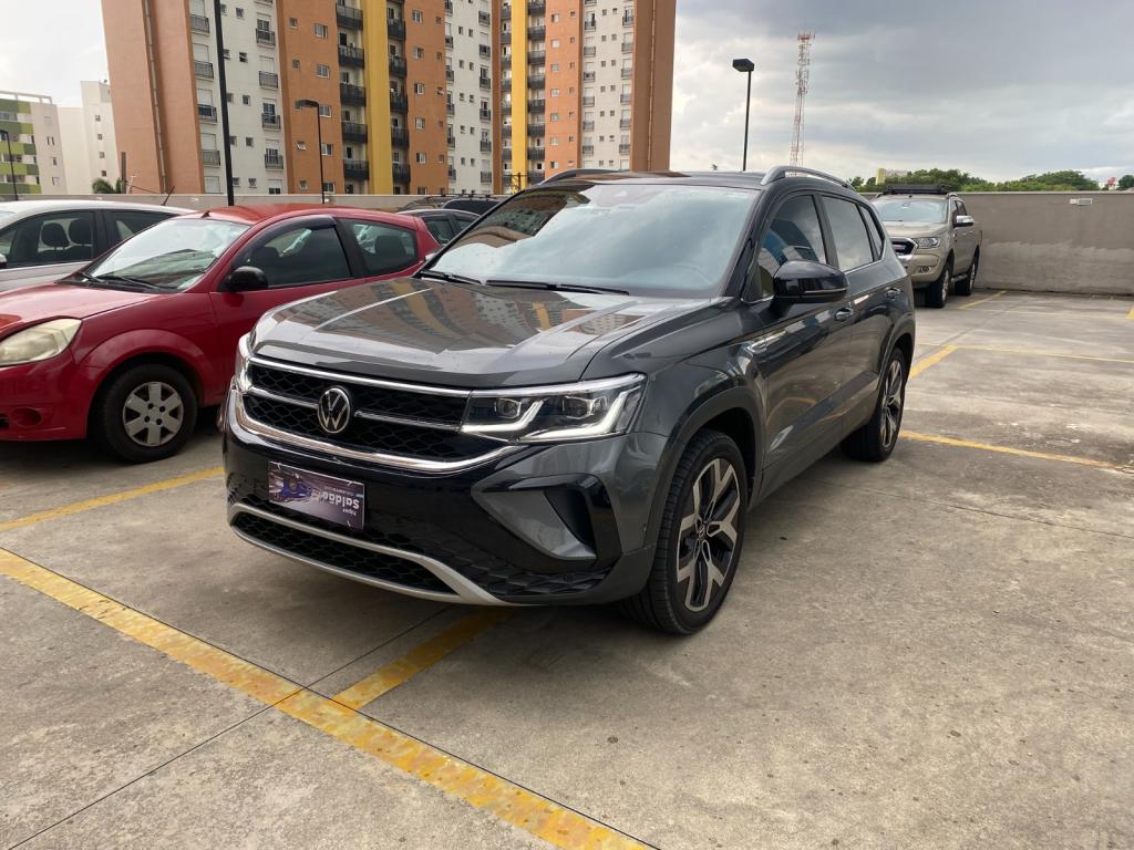 VOLKSWAGEN Taos - Foto
