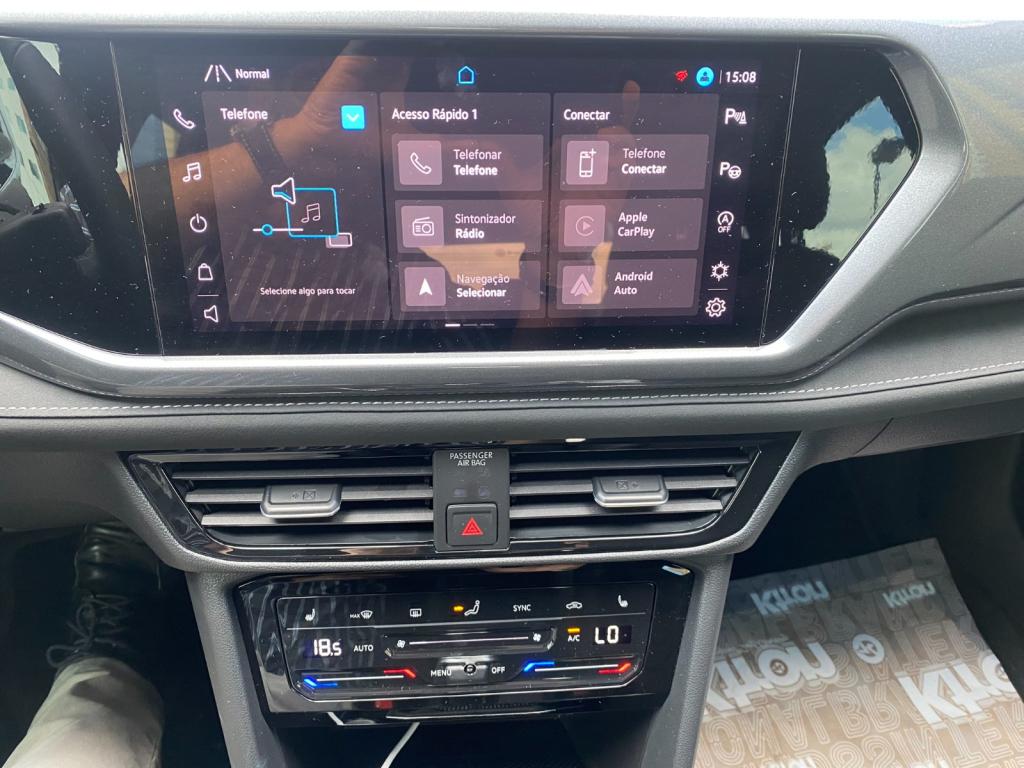 VOLKSWAGEN Taos - Foto