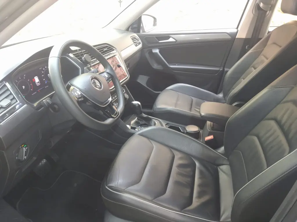 VOLKSWAGEN Tiguan - Foto
