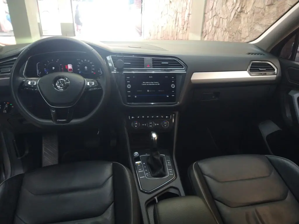 VOLKSWAGEN Tiguan - Foto