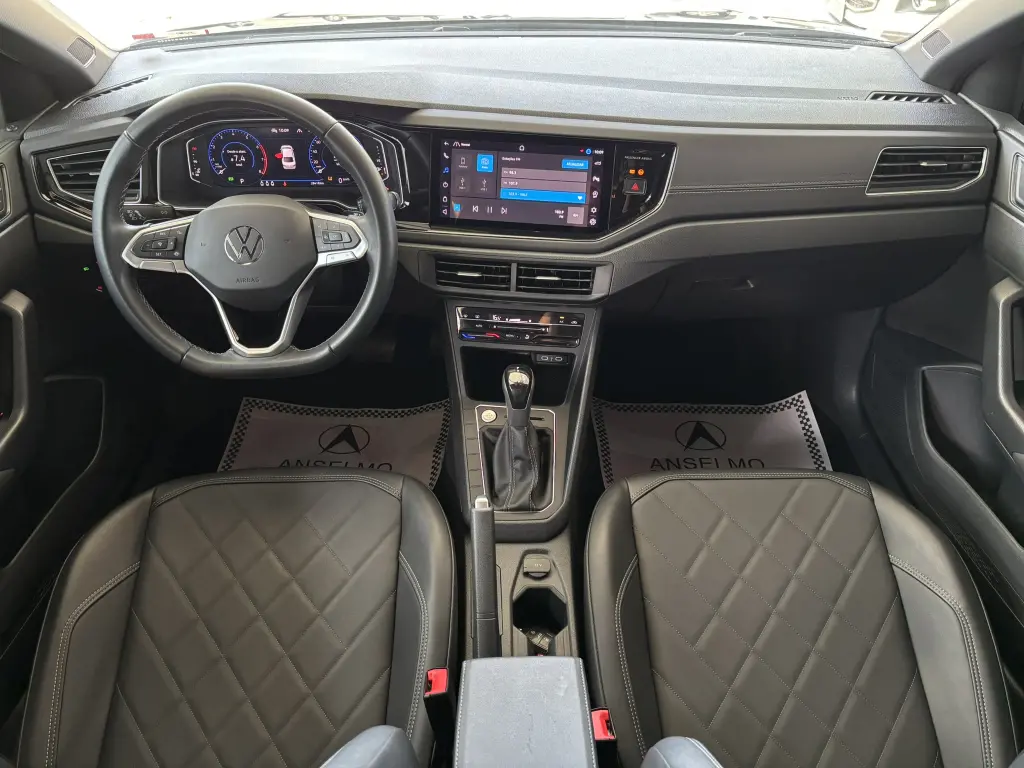 VOLKSWAGEN Virtus - Foto