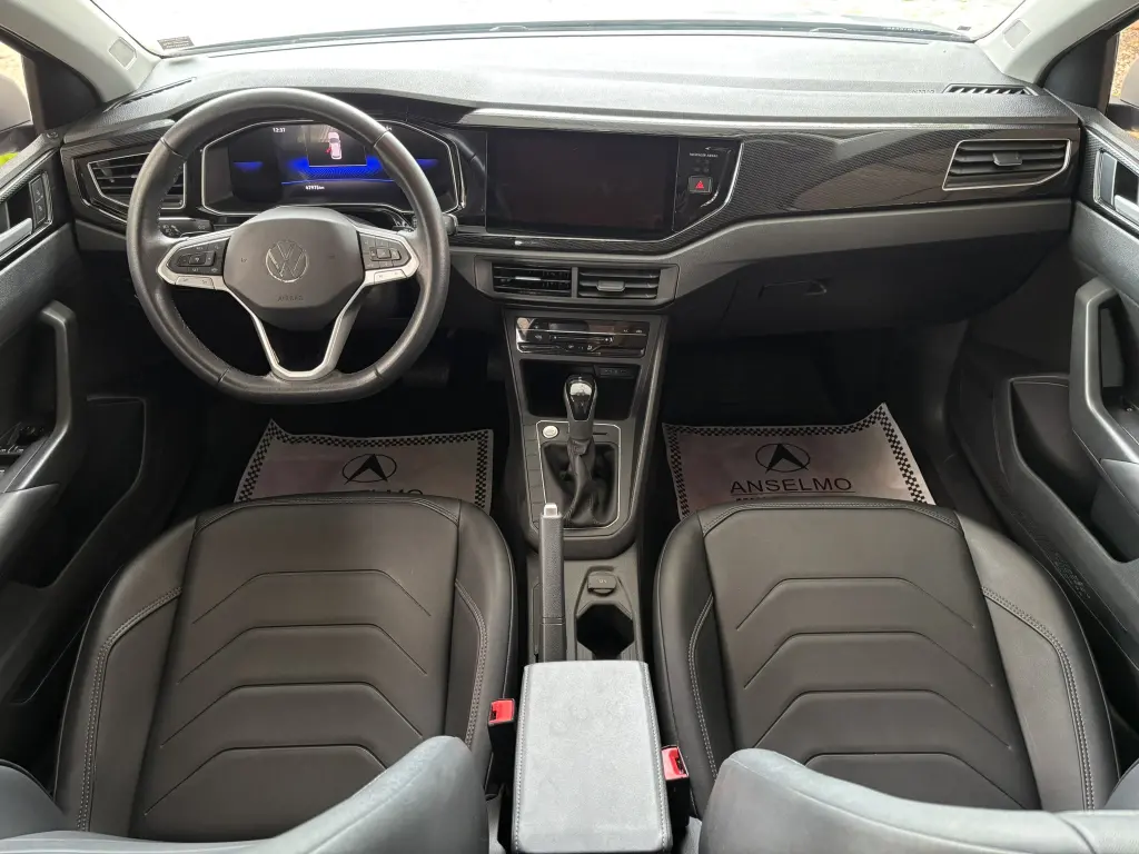 VOLKSWAGEN Virtus - Foto