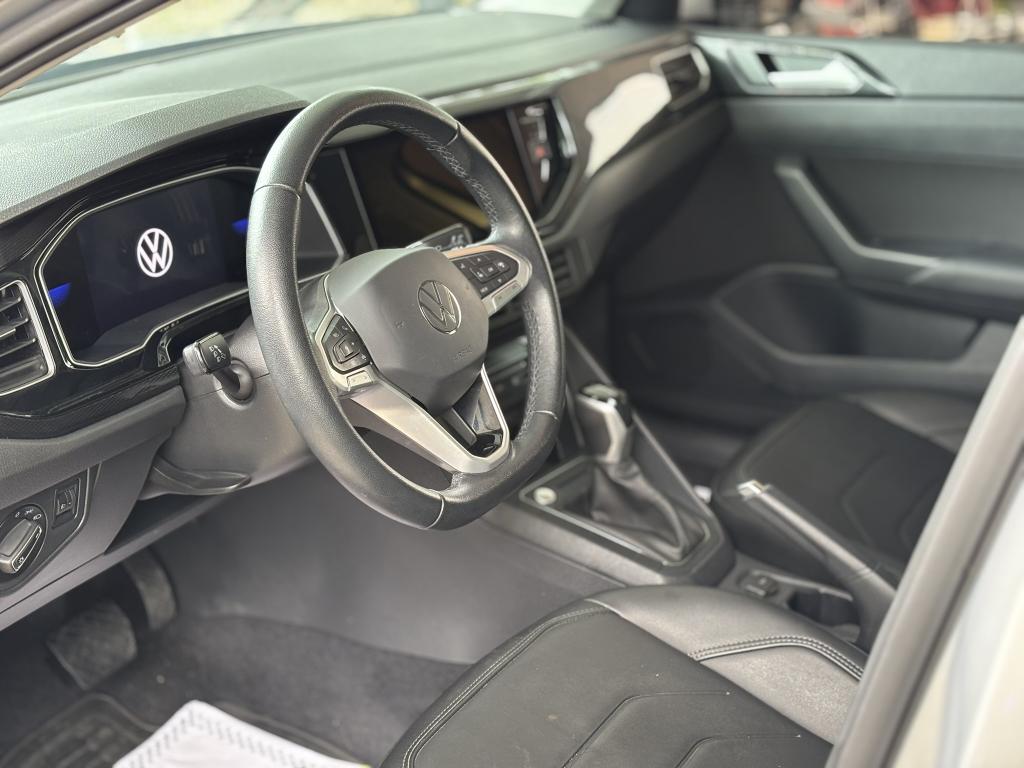VOLKSWAGEN Virtus - Foto