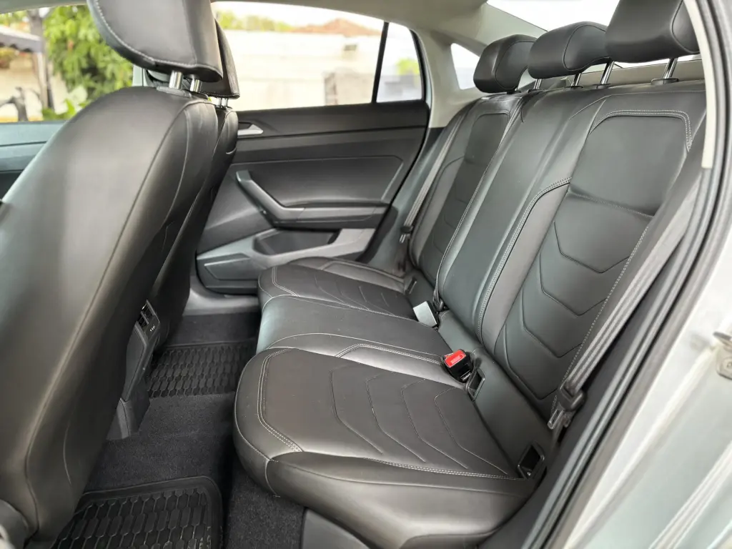 VOLKSWAGEN Virtus - Foto