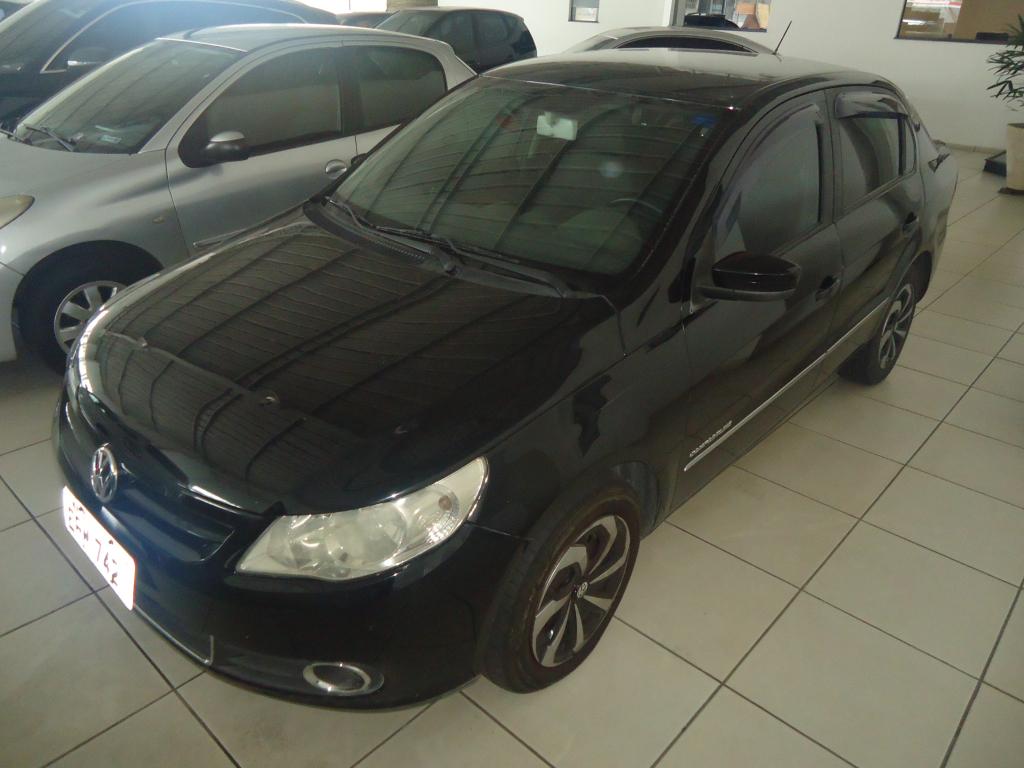 VOLKSWAGEN Voyage - Foto