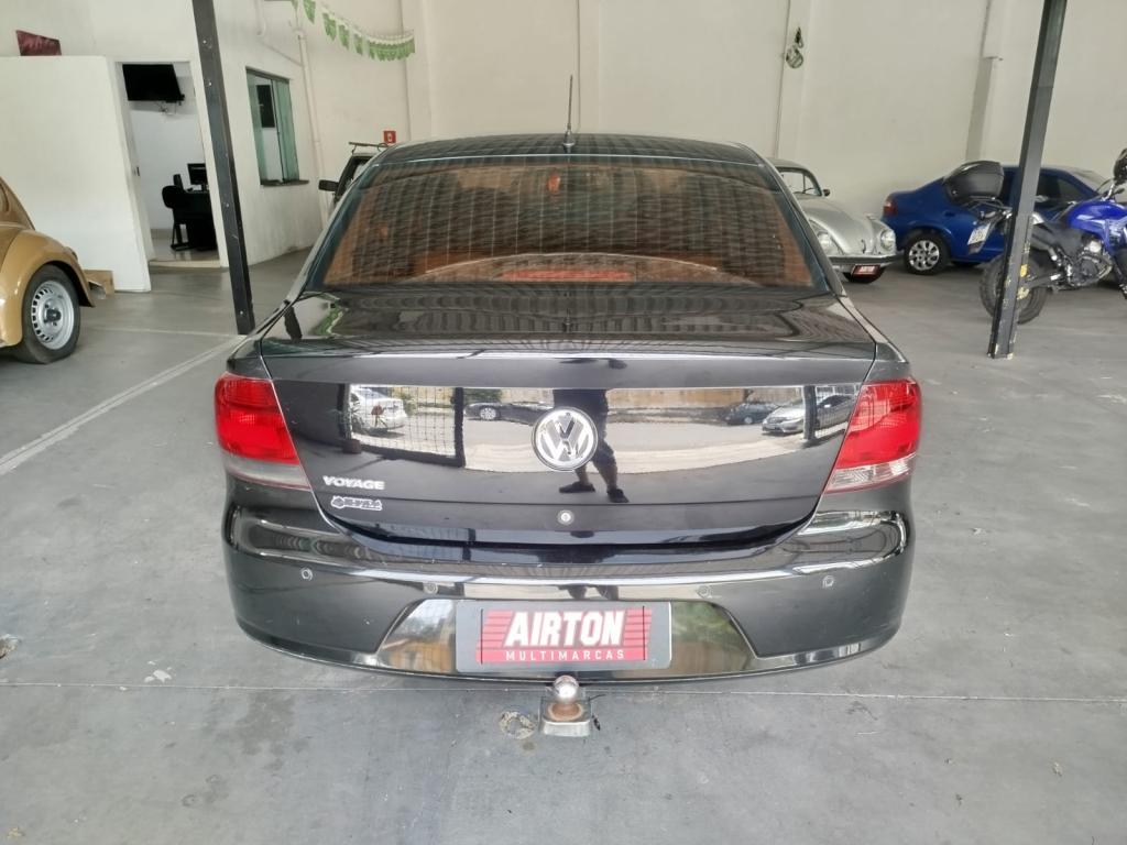 VOLKSWAGEN Voyage - Foto