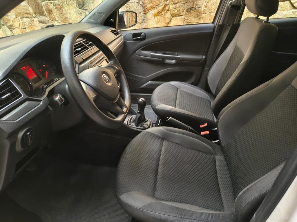 VOLKSWAGEN Voyage - Foto