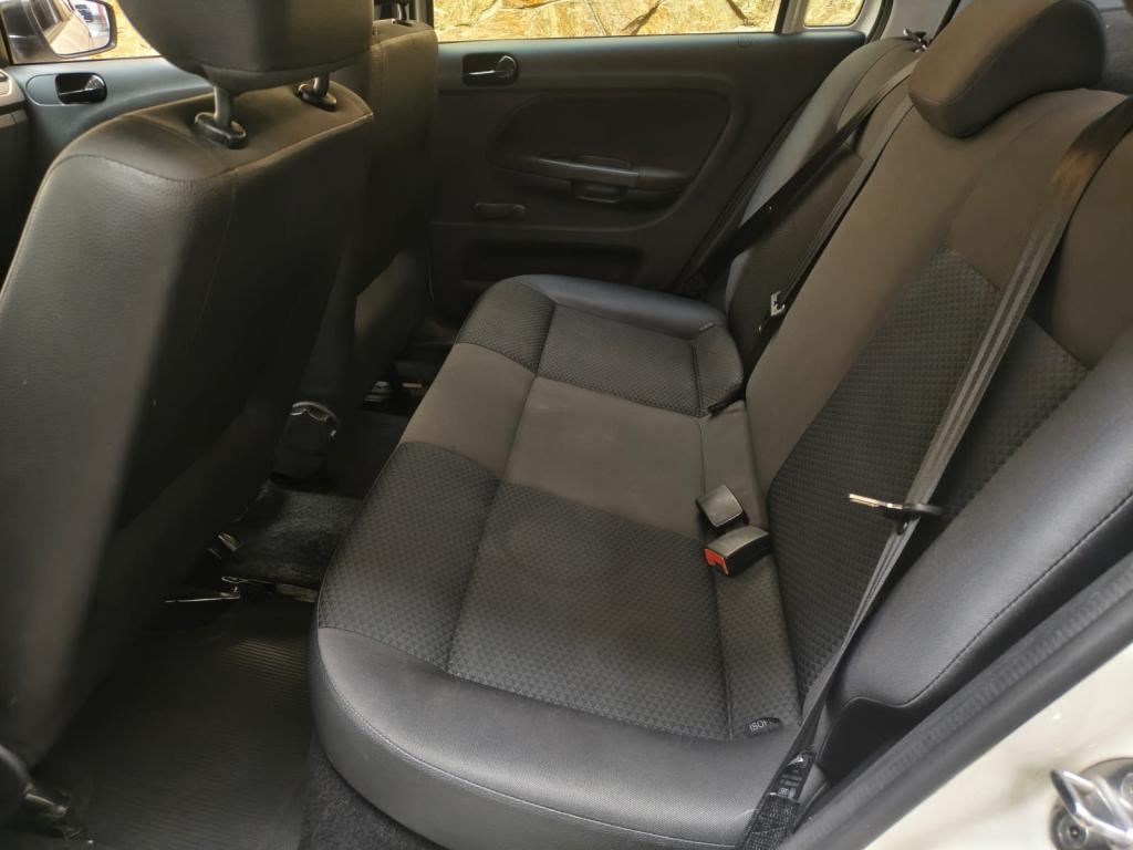 VOLKSWAGEN Voyage - Foto