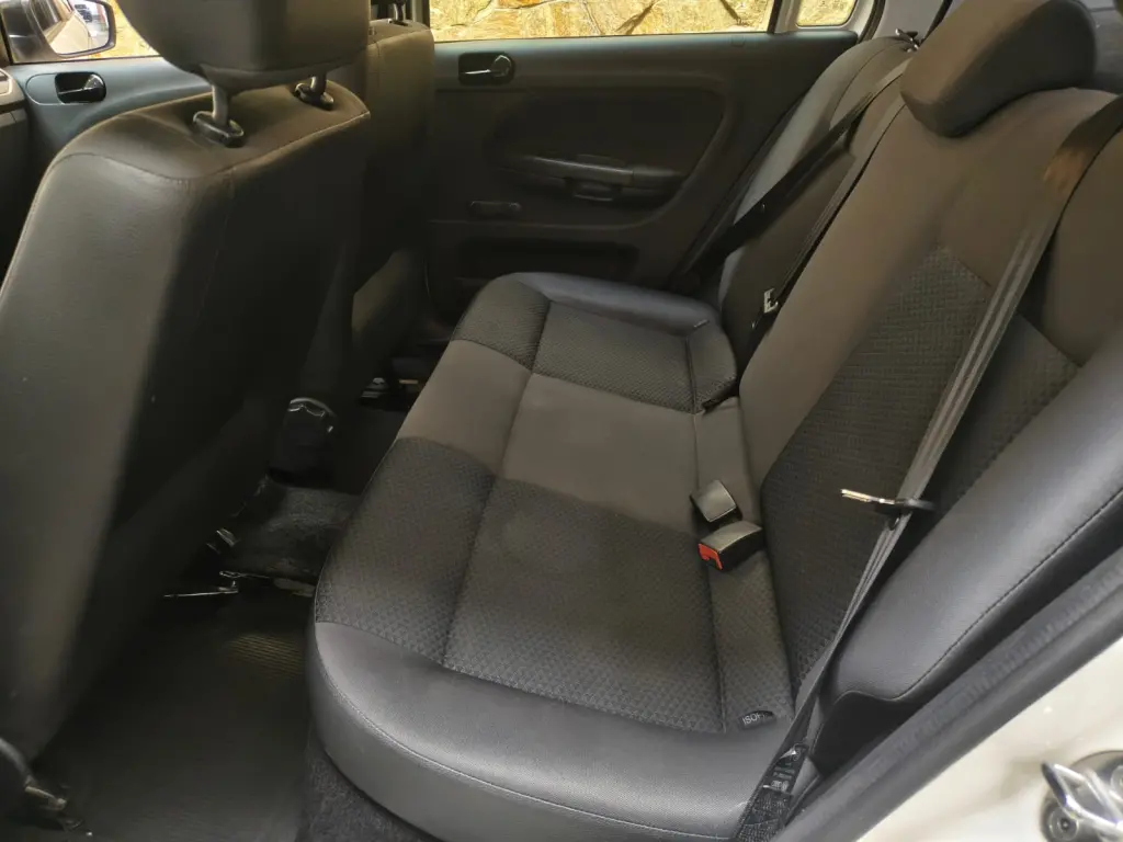 VOLKSWAGEN Voyage - Foto