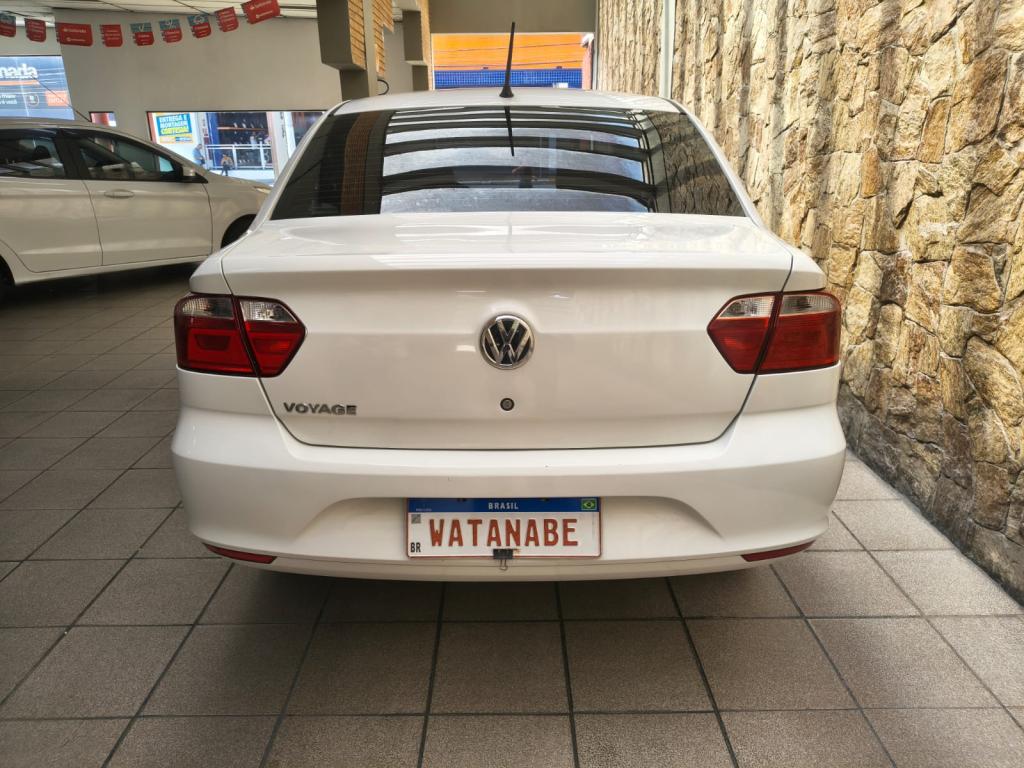 VOLKSWAGEN Voyage - Foto