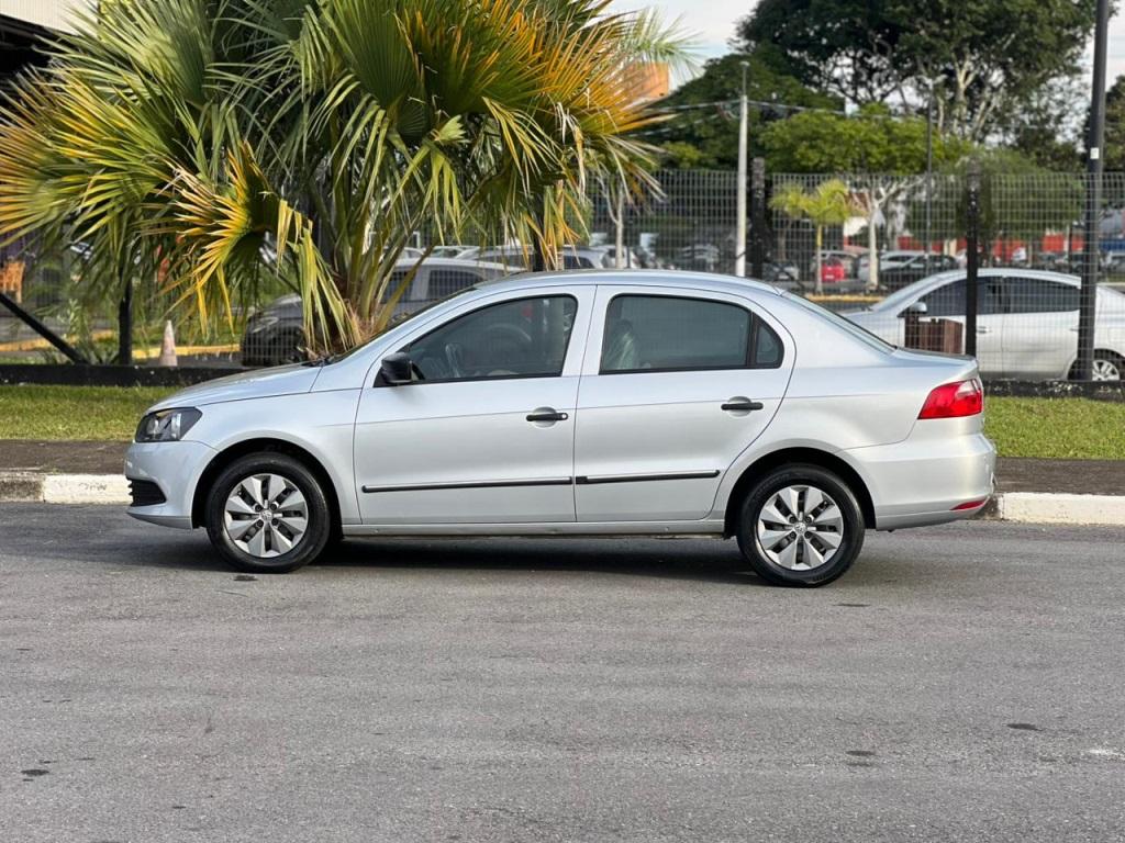 VOLKSWAGEN Voyage - Foto