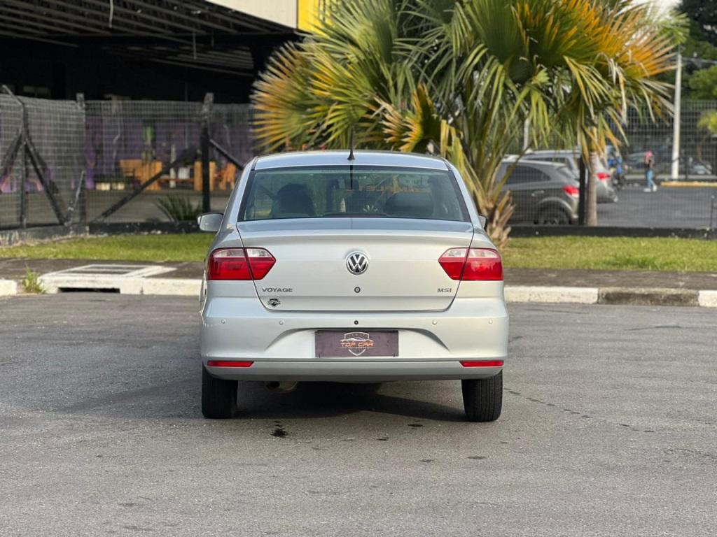 VOLKSWAGEN Voyage - Foto