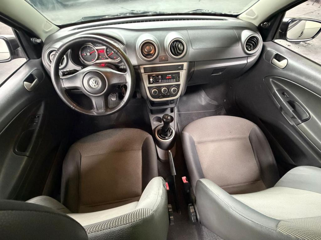 VOLKSWAGEN Voyage - Foto