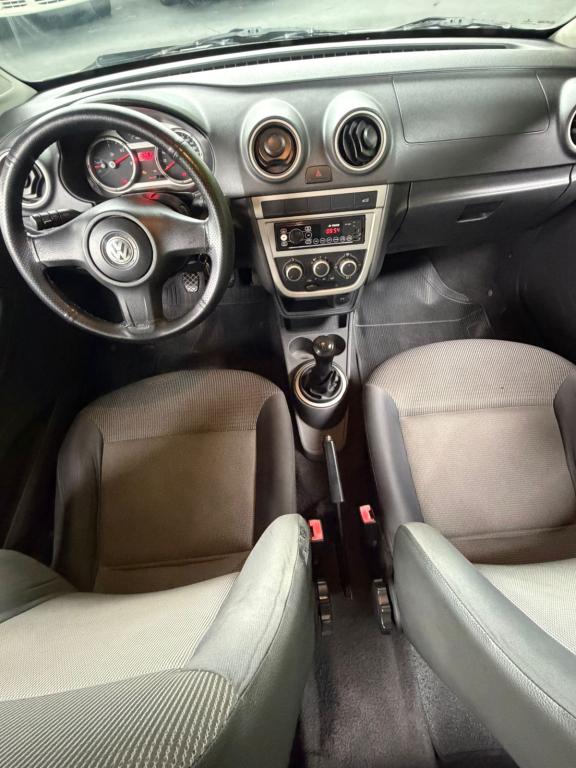 VOLKSWAGEN Voyage - Foto