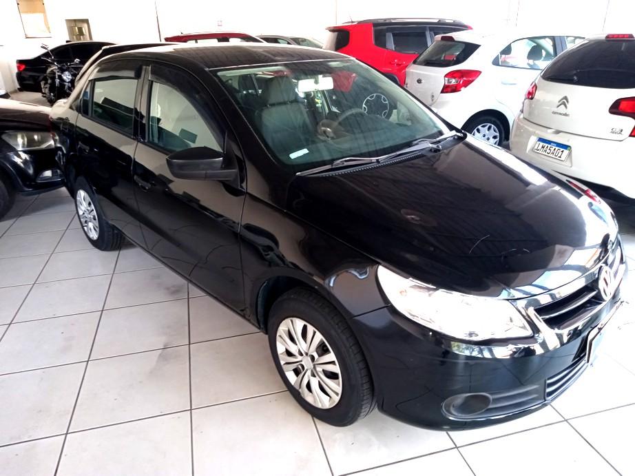 VOLKSWAGEN Voyage - Foto