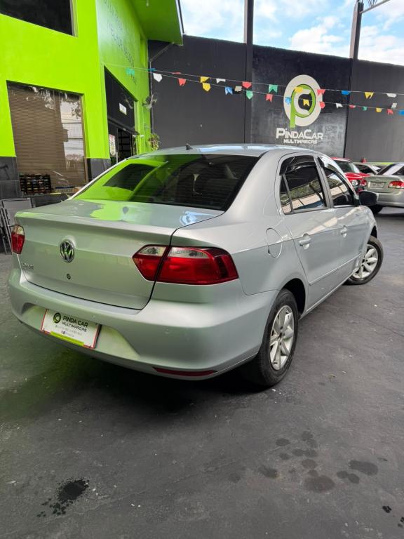 VOLKSWAGEN Voyage - Foto