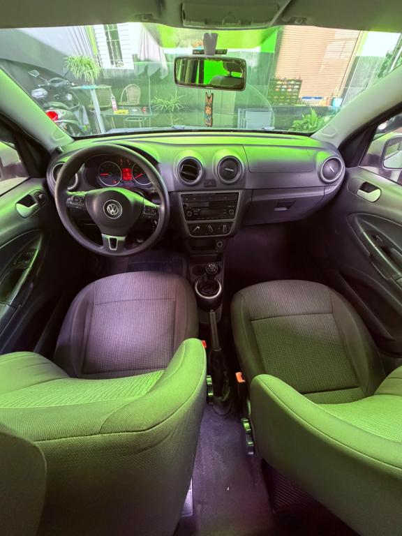 VOLKSWAGEN Voyage - Foto