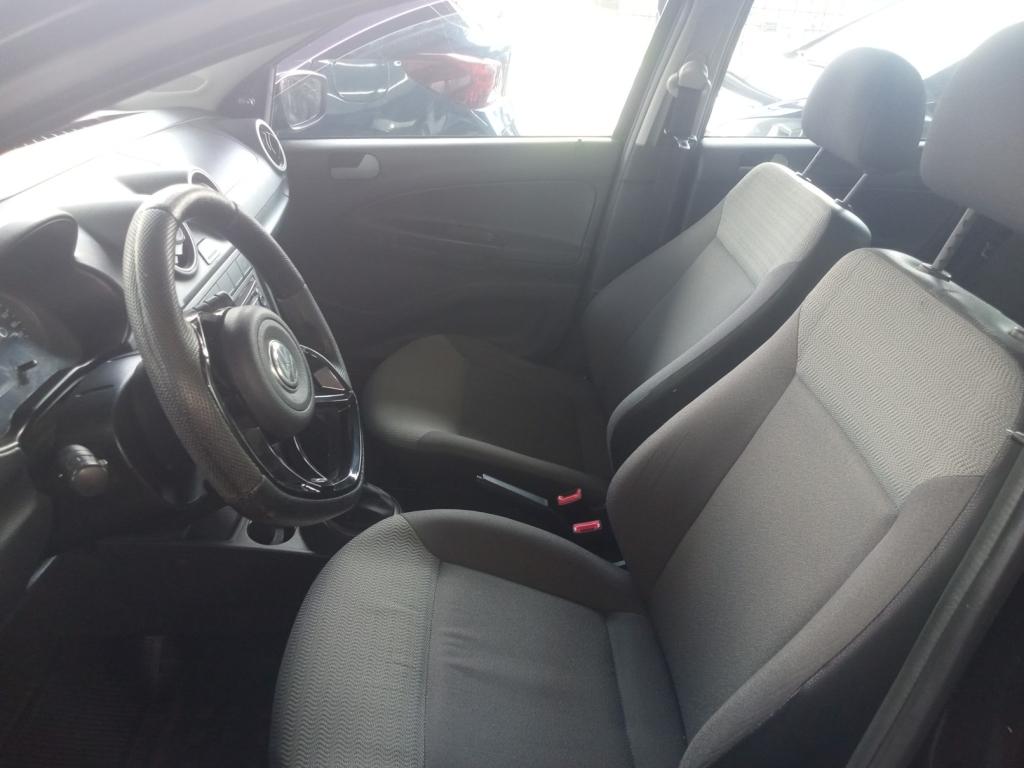 VOLKSWAGEN Voyage - Foto